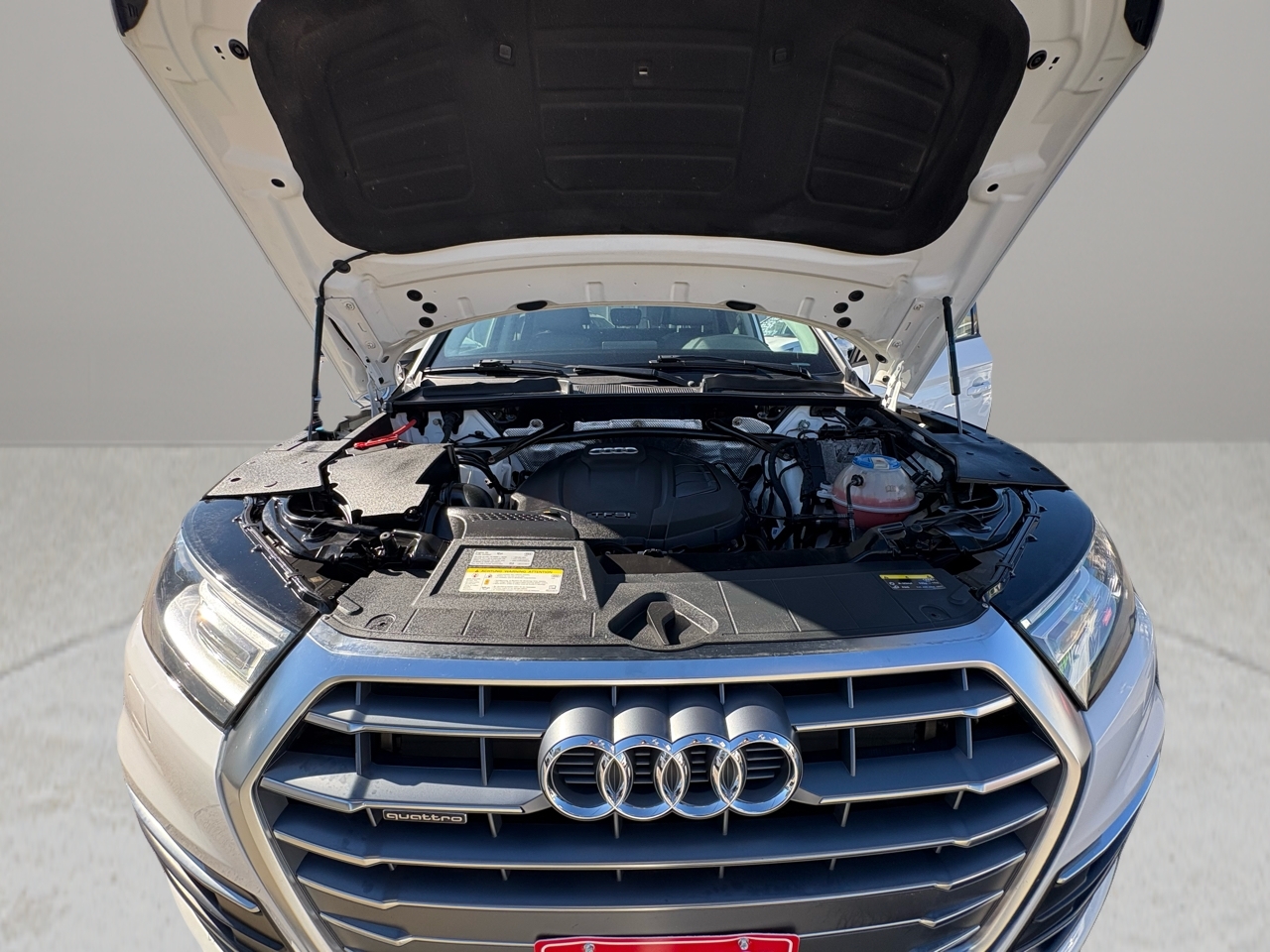 Audi Q5 2.0 TFSI Tech Premium 2018 Audi Q5 2.0 TFSI Tech Premium 2018