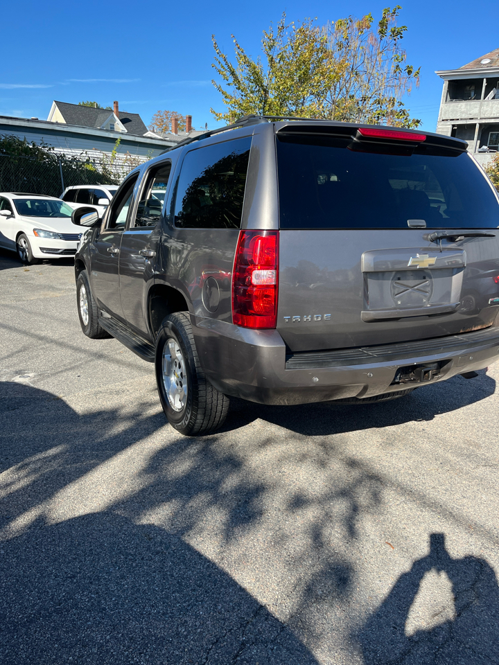 Chevrolet Tahoe 4WD 4dr 1500 LT 2011 Chevrolet Tahoe 4WD 4dr 1500 LT 2011