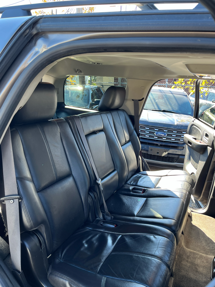 Chevrolet Tahoe 4WD 4dr 1500 LT 2011 Chevrolet Tahoe 4WD 4dr 1500 LT 2011