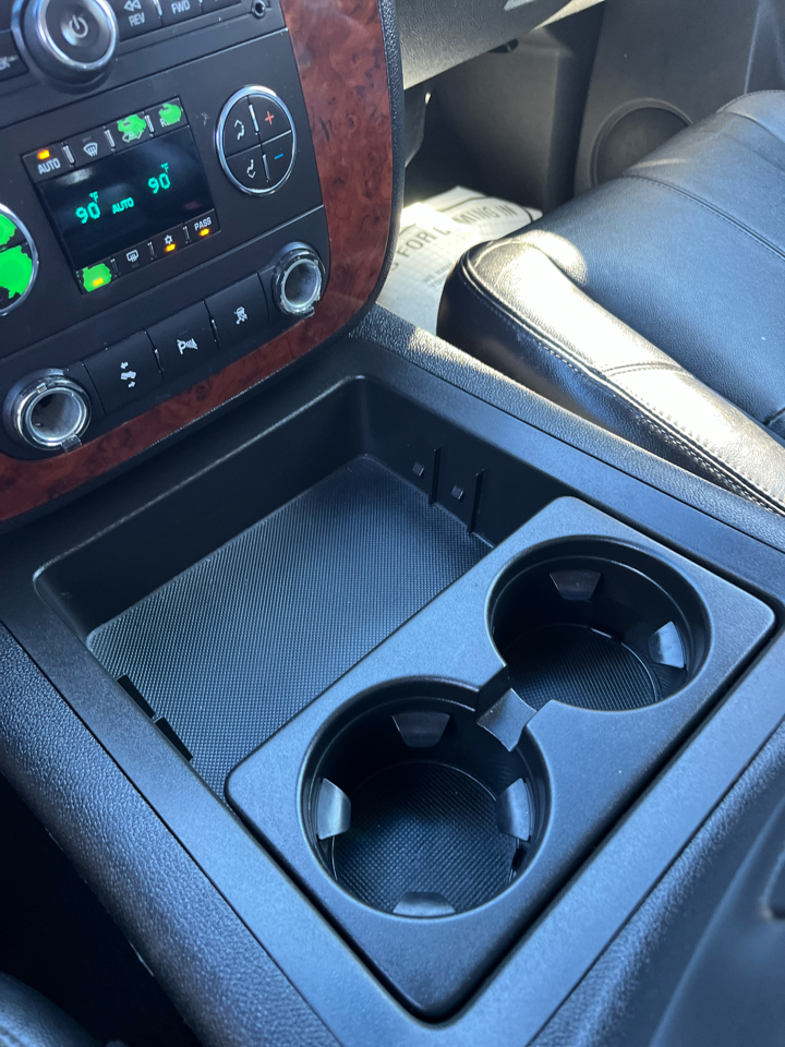 Chevrolet Tahoe 4WD 4dr 1500 LT 2011 Chevrolet Tahoe 4WD 4dr 1500 LT 2011