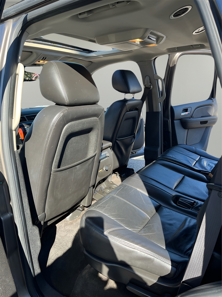 Chevrolet Tahoe 4WD 4dr 1500 LT 2011 Chevrolet Tahoe 4WD 4dr 1500 LT 2011