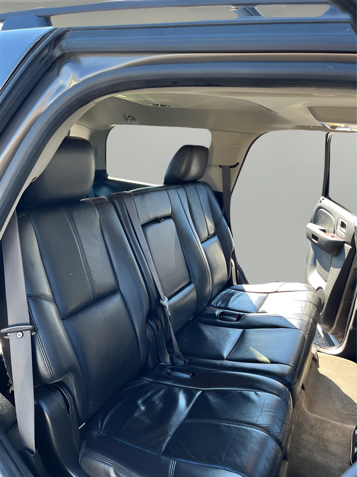 Chevrolet Tahoe 4WD 4dr 1500 LT 2011 Chevrolet Tahoe 4WD 4dr 1500 LT 2011