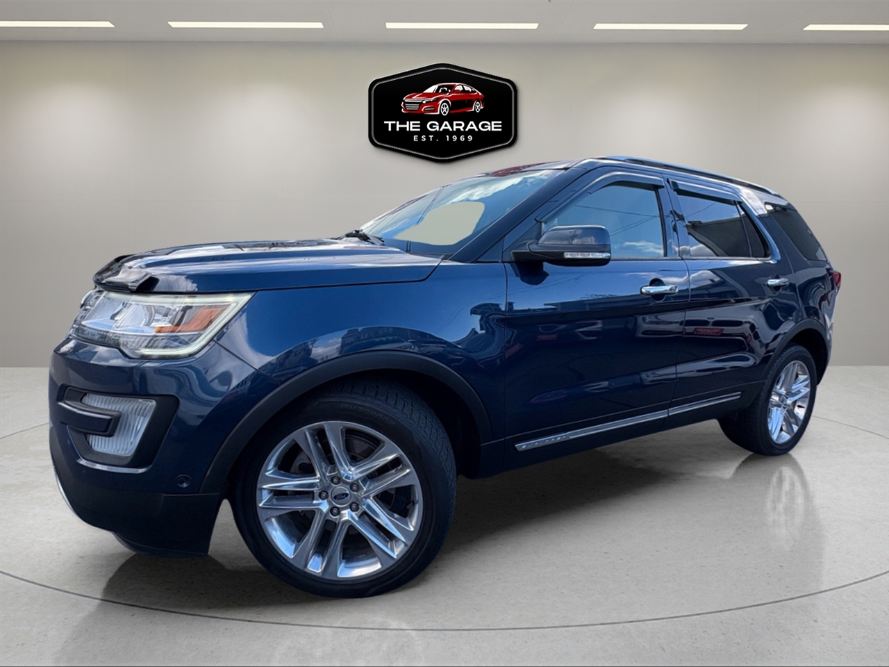 2016 Ford Explorer Limited photo 2