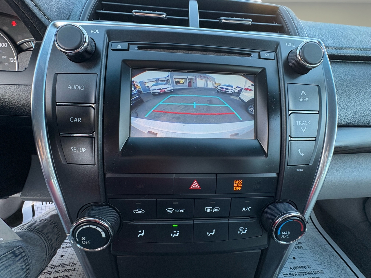 Toyota Camry 4dr Sdn I4 Auto LE (Natl) 2015