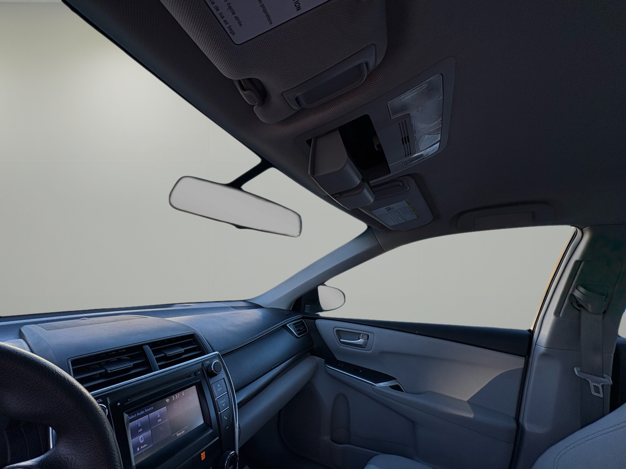 Toyota Camry 4dr Sdn I4 Auto LE (Natl) 2015