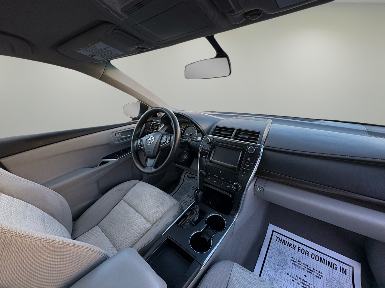 Toyota Camry 4dr Sdn I4 Auto LE (Natl) 2015