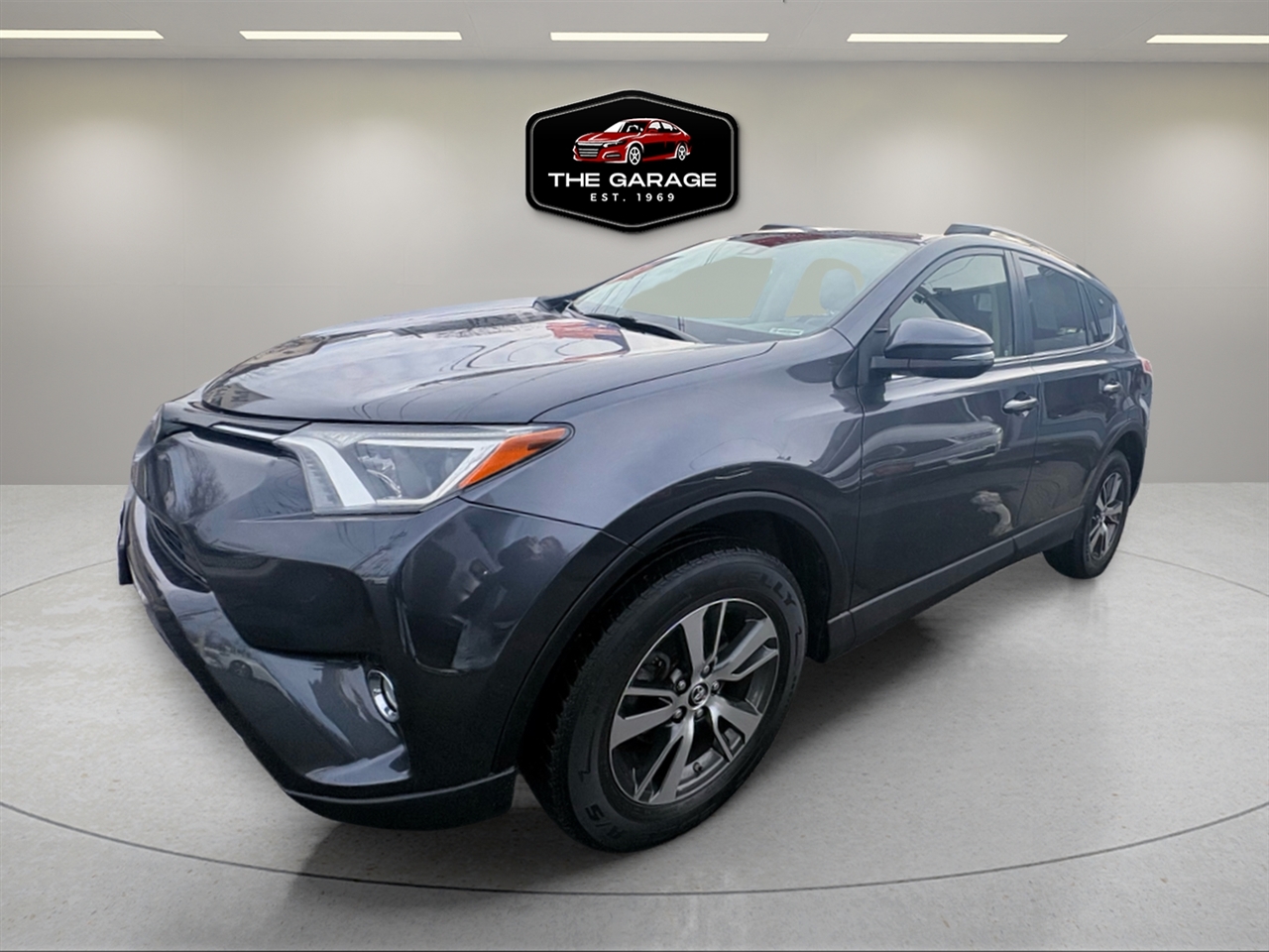 Toyota RAV4 Adventure AWD (Natl) 2018