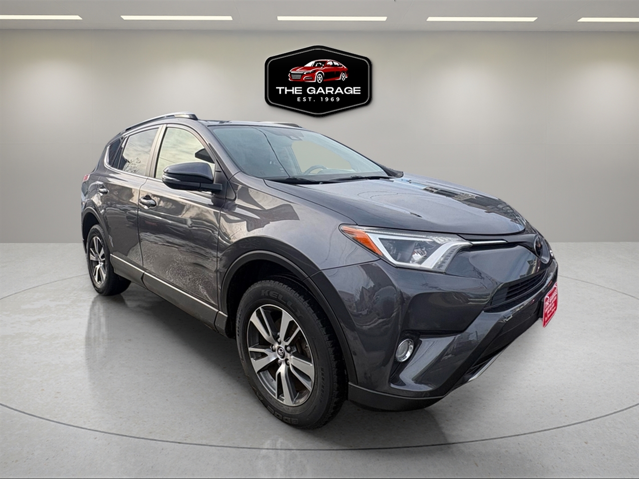 Toyota RAV4 Adventure AWD (Natl) 2018