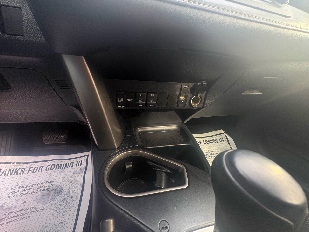 Toyota RAV4 Adventure AWD (Natl) 2018