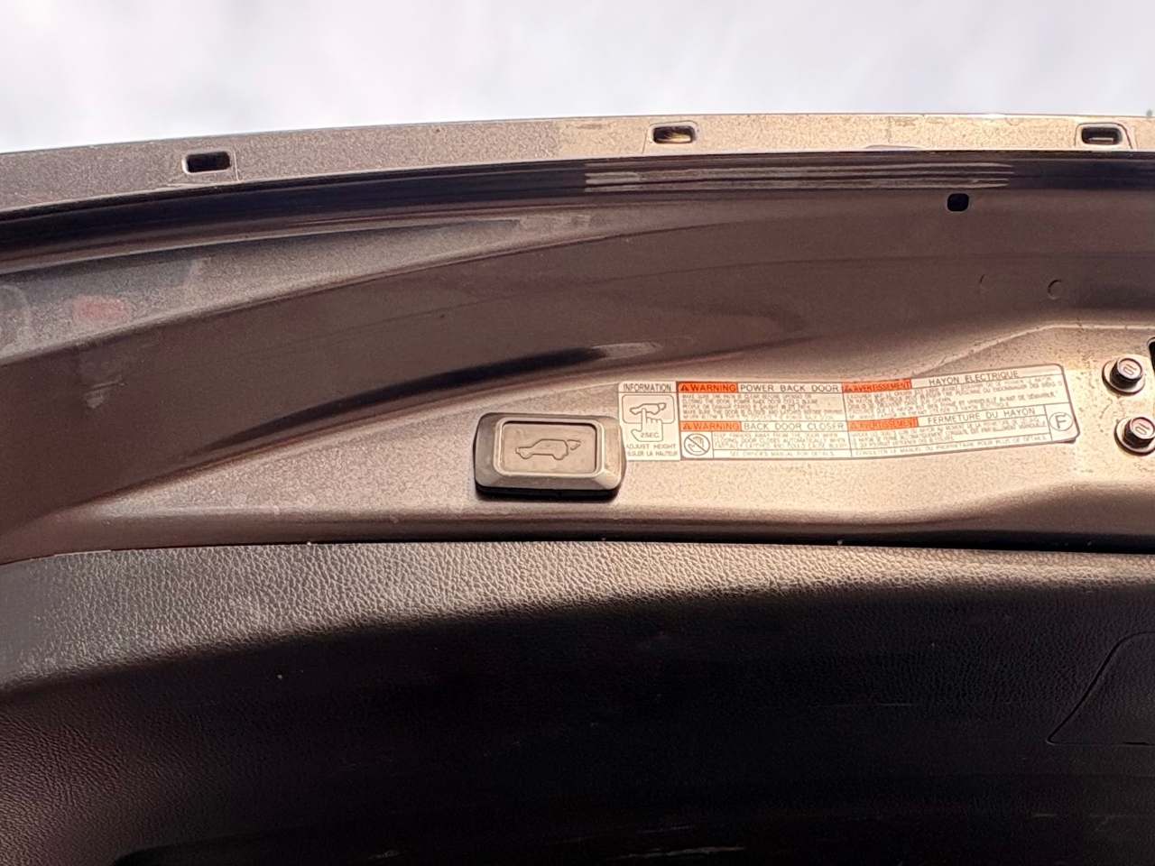 Toyota RAV4 Adventure AWD (Natl) 2018