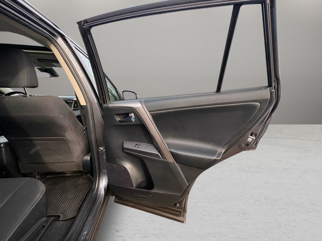 Toyota RAV4 Adventure AWD (Natl) 2018