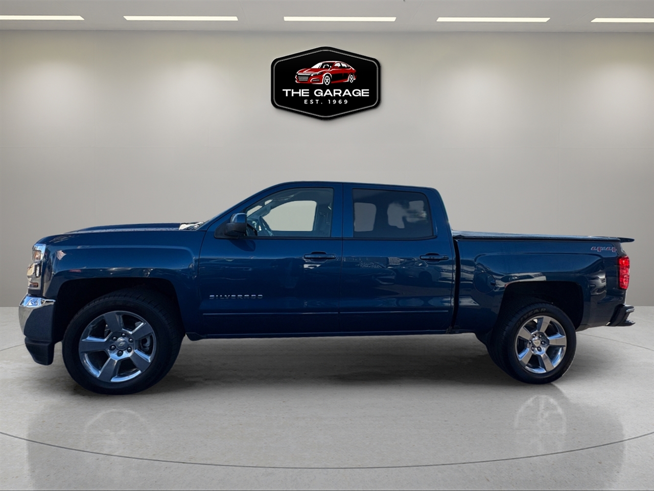 Chevrolet Silverado 1500 4WD Crew Cab 143.5" LT w/1LT 2017