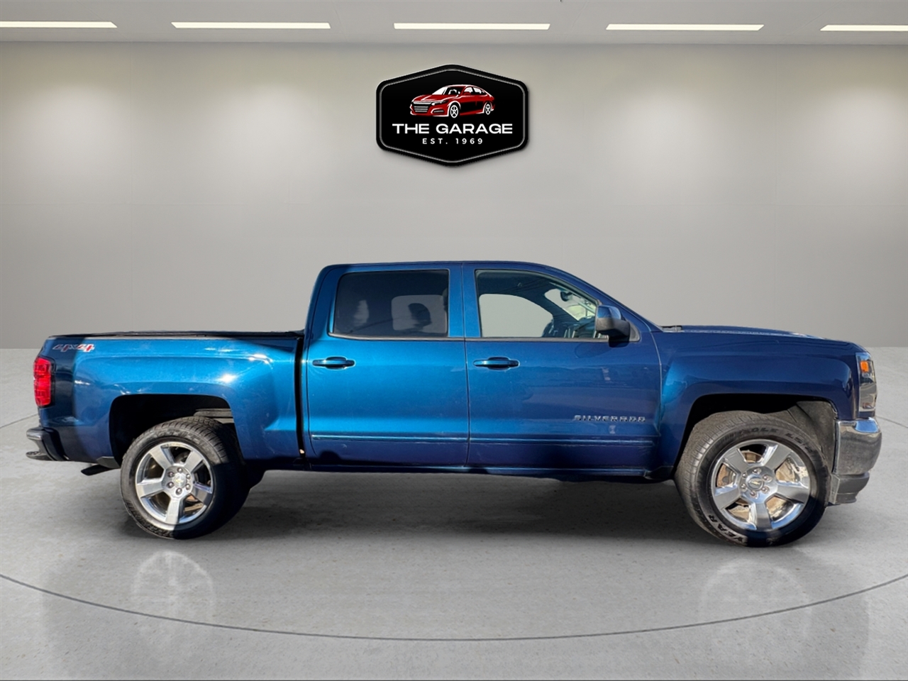 Chevrolet Silverado 1500 4WD Crew Cab 143.5" LT w/1LT 2017