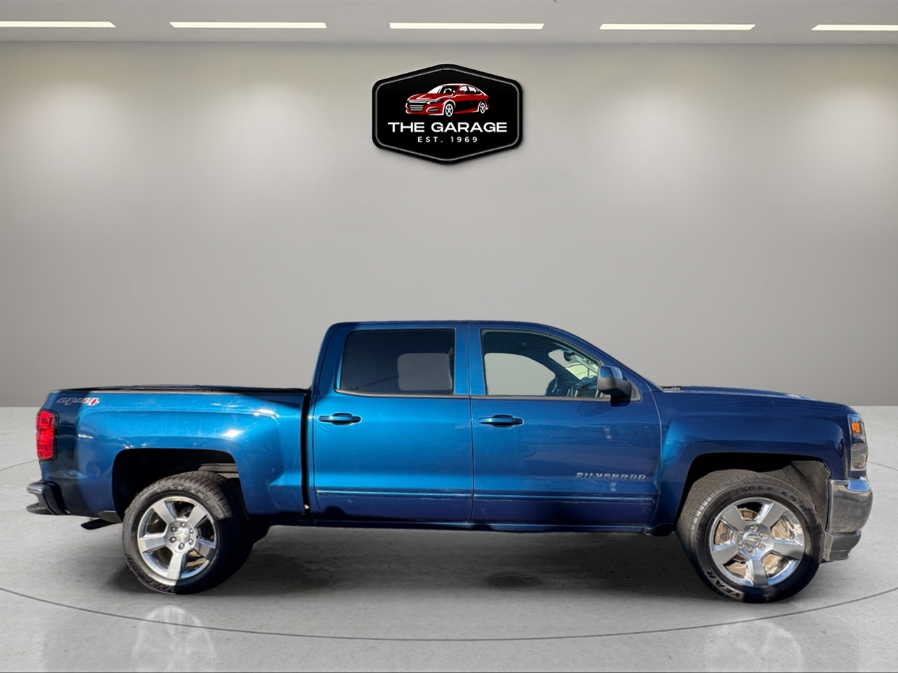Chevrolet Silverado 1500 4WD Crew Cab 143.5" LT w/1LT 2017