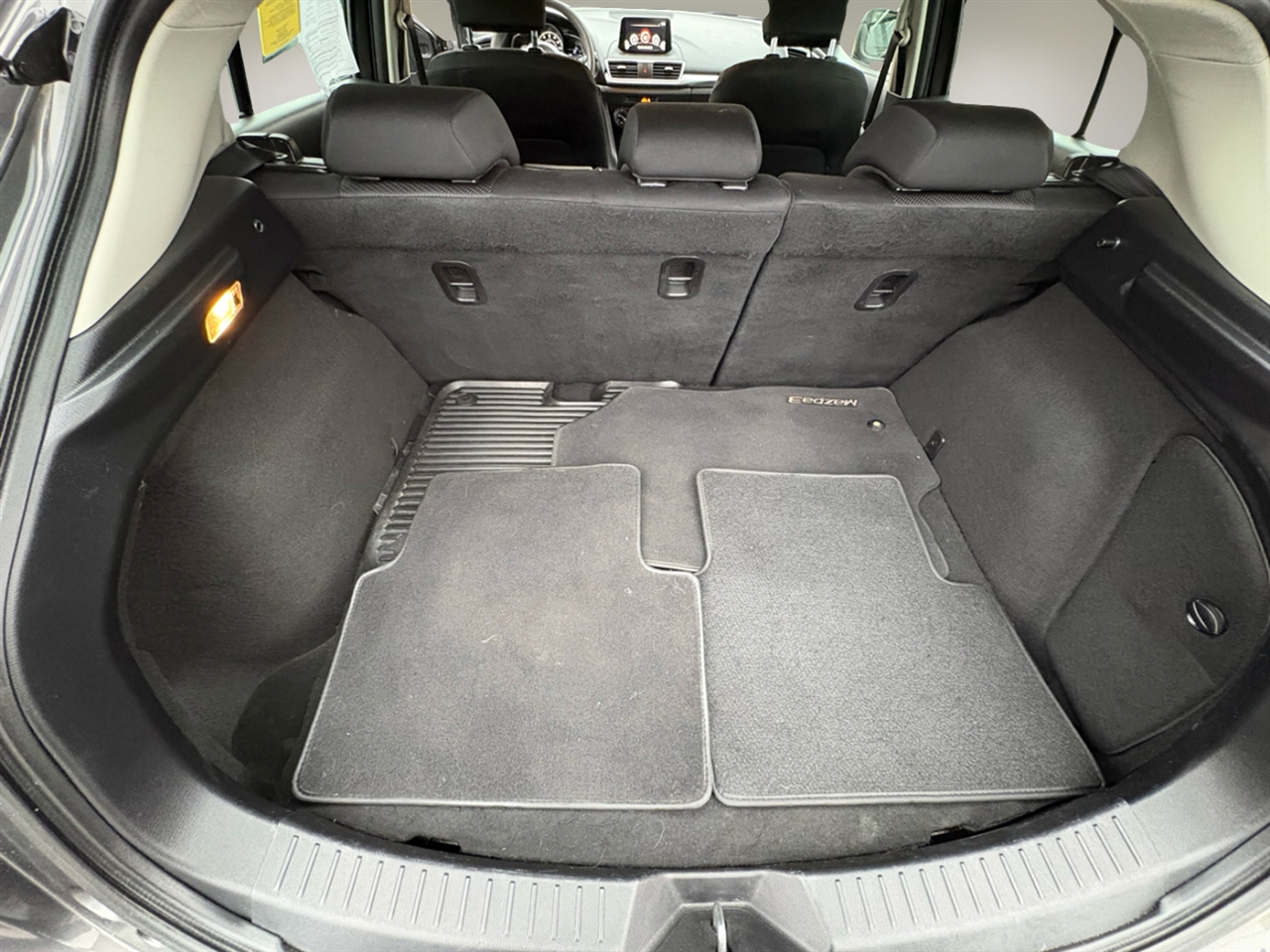 Mazda Mazda3 5-Door Sport Auto 2017