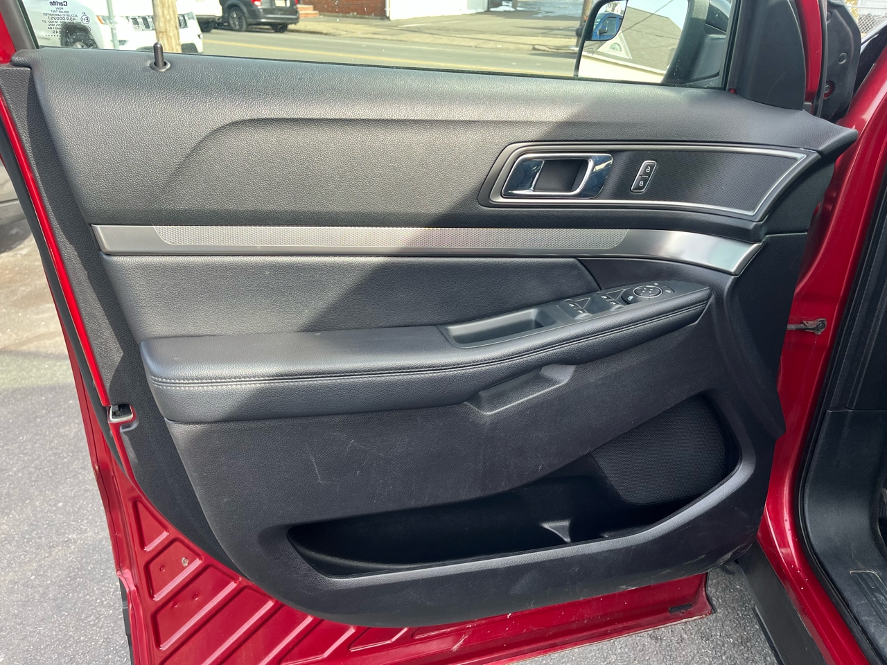 Ford Explorer XLT 4WD 2018