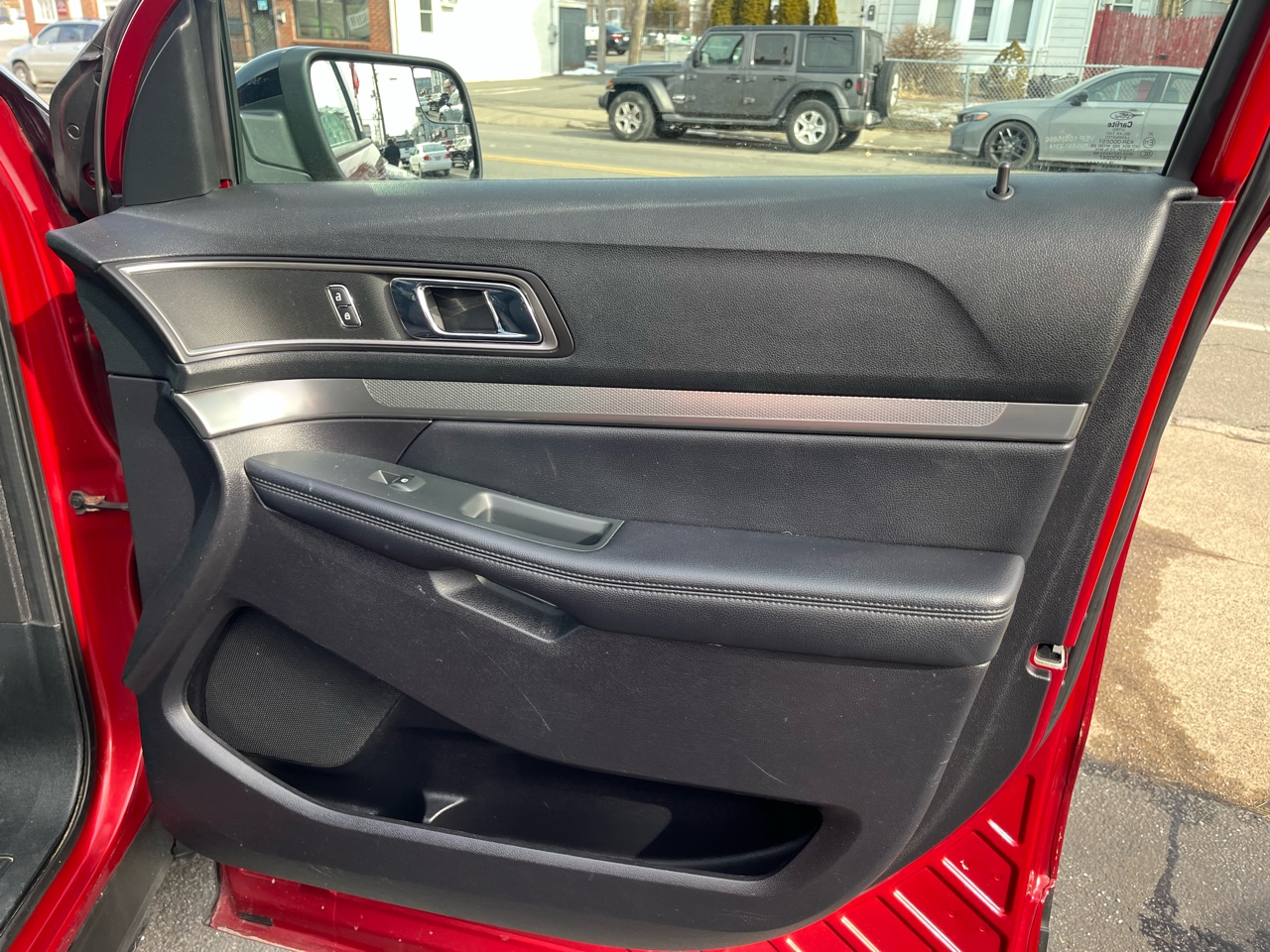 Ford Explorer XLT 4WD 2018