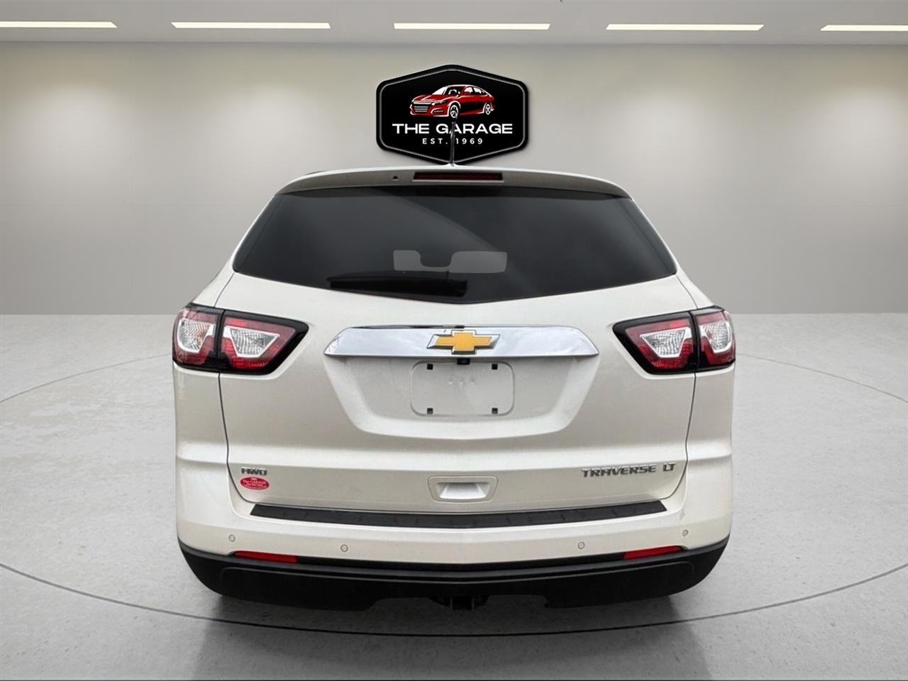 Chevrolet Traverse AWD 4dr LT w/2LT 2015