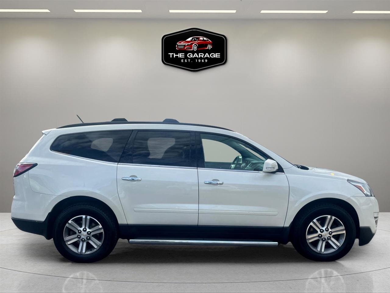 Chevrolet Traverse AWD 4dr LT w/2LT 2015