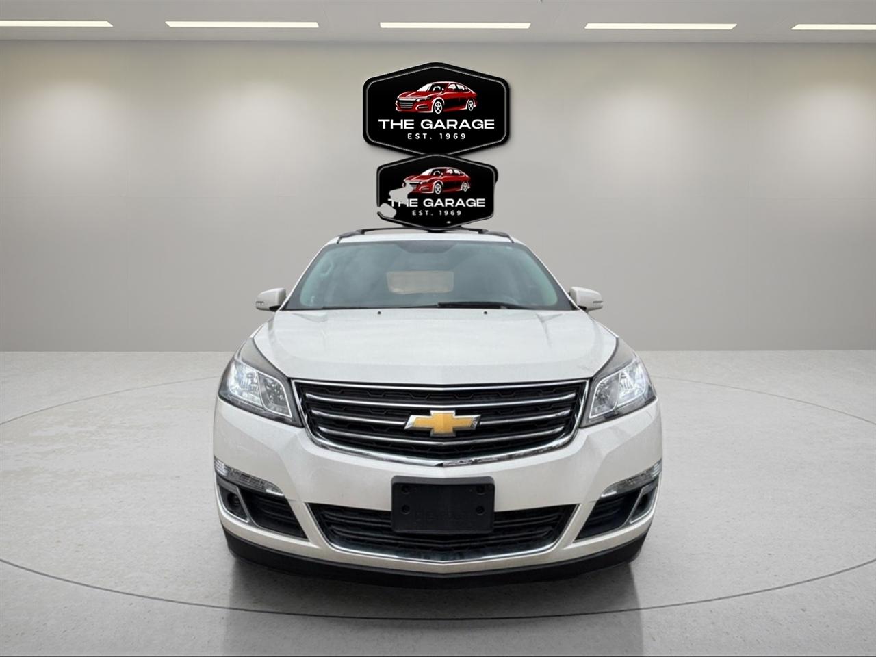 Chevrolet Traverse AWD 4dr LT w/2LT 2015