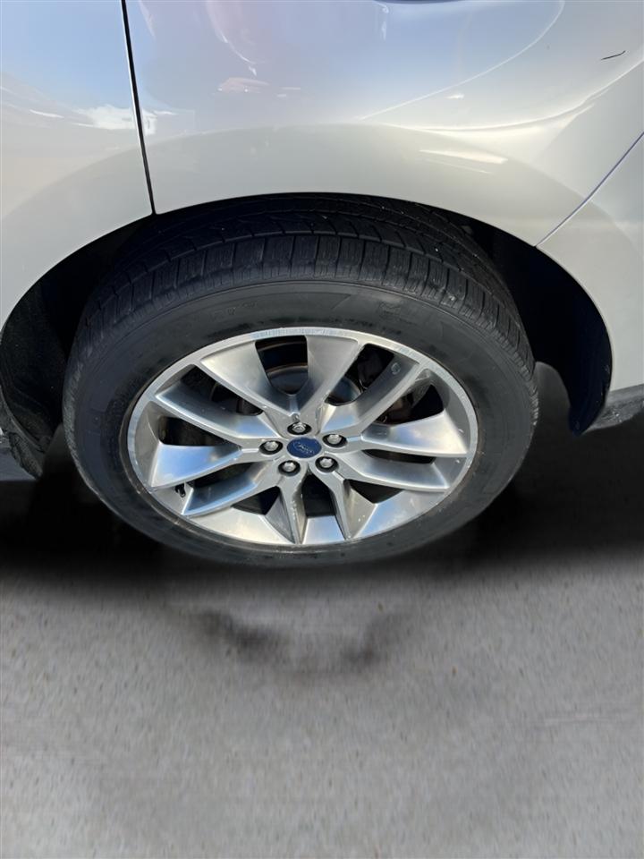 Ford Edge 4dr Titanium AWD 2016