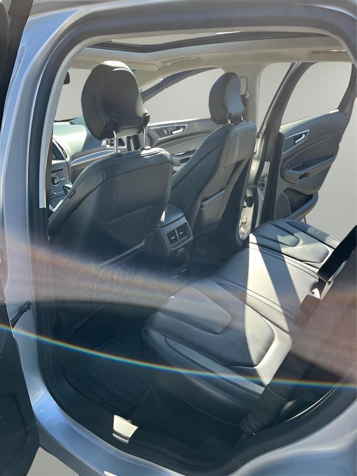 Ford Edge 4dr Titanium AWD 2016