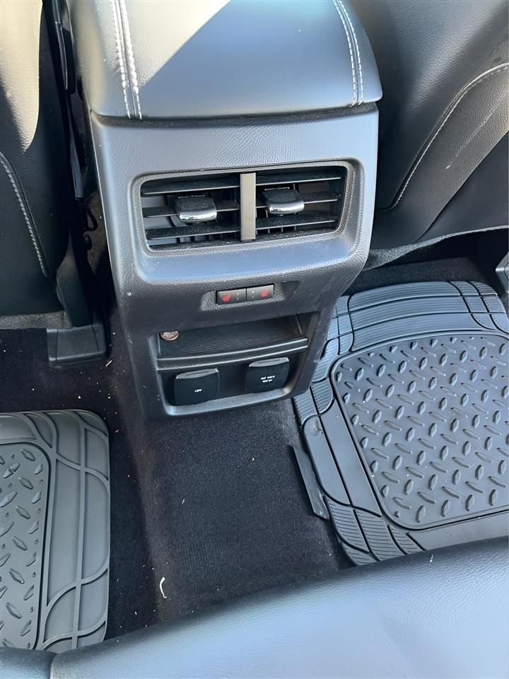 Ford Edge 4dr Titanium AWD 2016