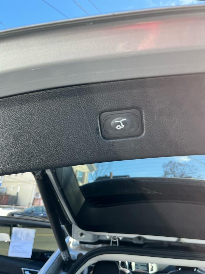 Ford Edge 4dr Titanium AWD 2016