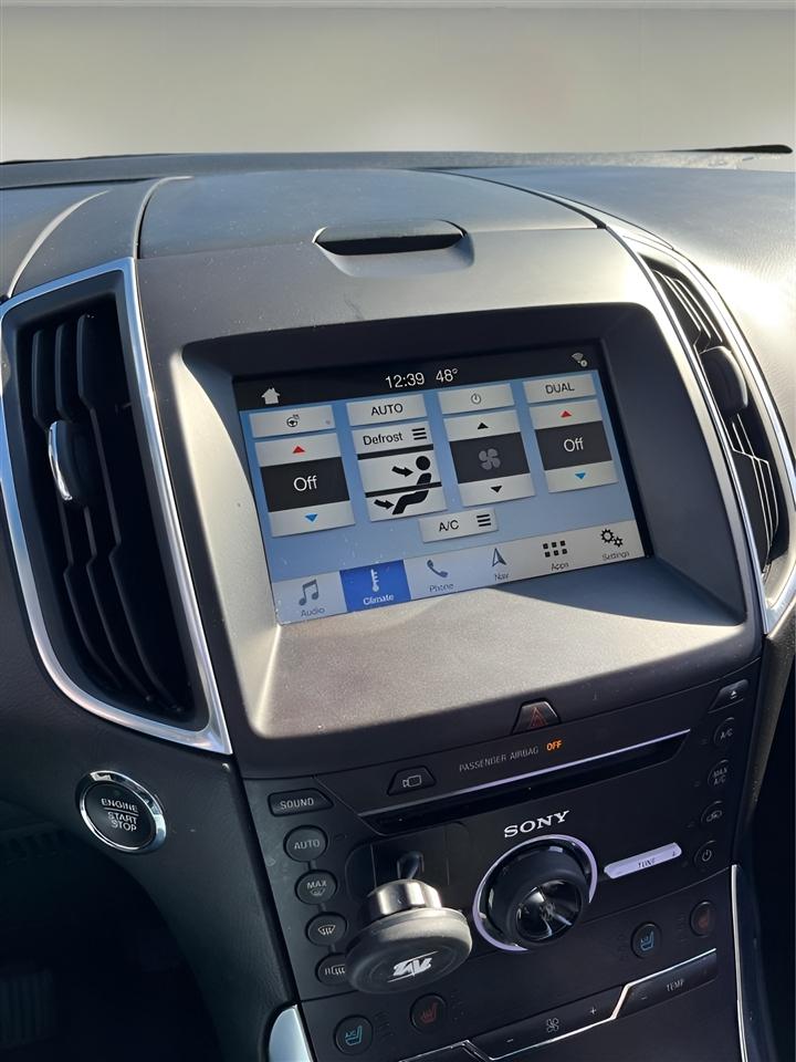 Ford Edge 4dr Titanium AWD 2016