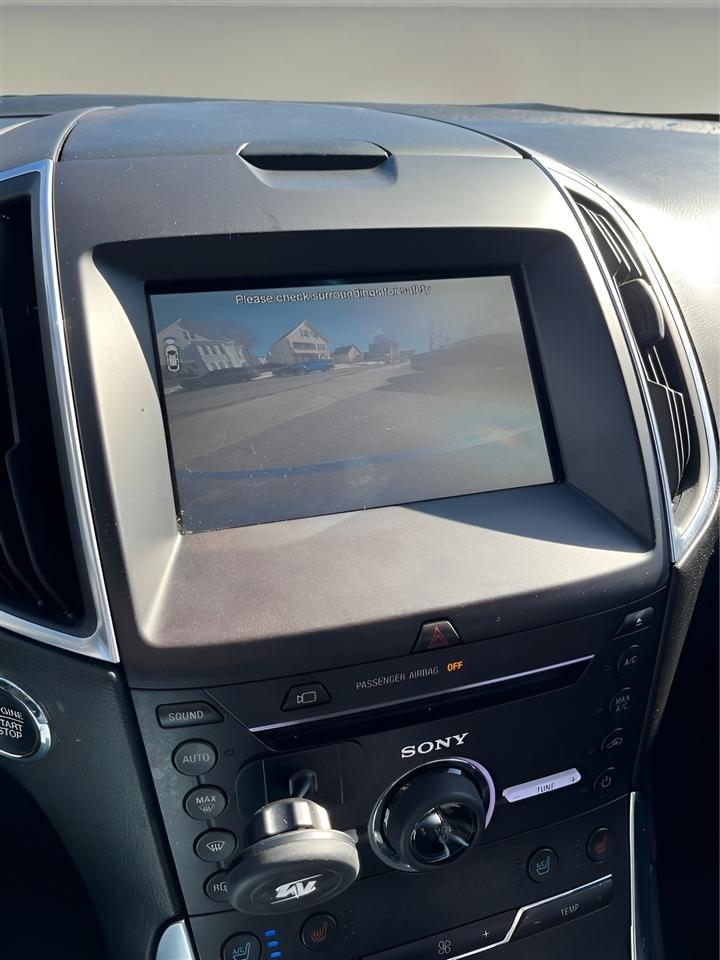 Ford Edge 4dr Titanium AWD 2016