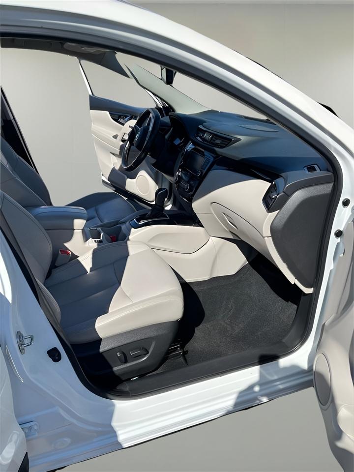 Nissan Rogue Sport AWD SL 2022