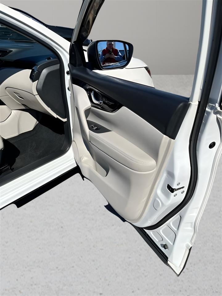 Nissan Rogue Sport AWD SL 2022