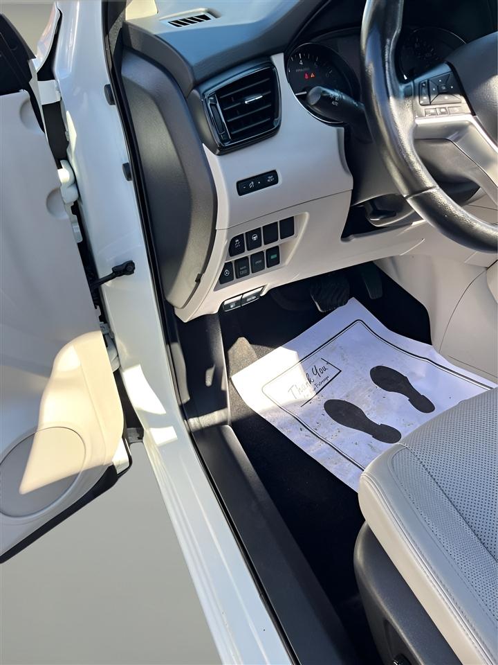 Nissan Rogue Sport AWD SL 2022