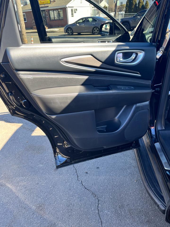 Infiniti QX60 LUXE AWD 2019