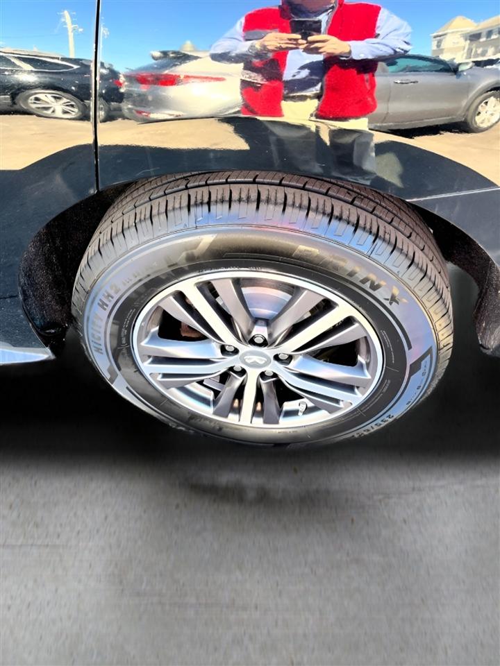 Infiniti QX60 LUXE AWD 2019