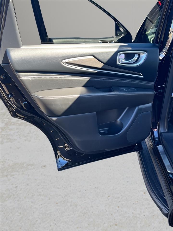 Infiniti QX60 LUXE AWD 2019