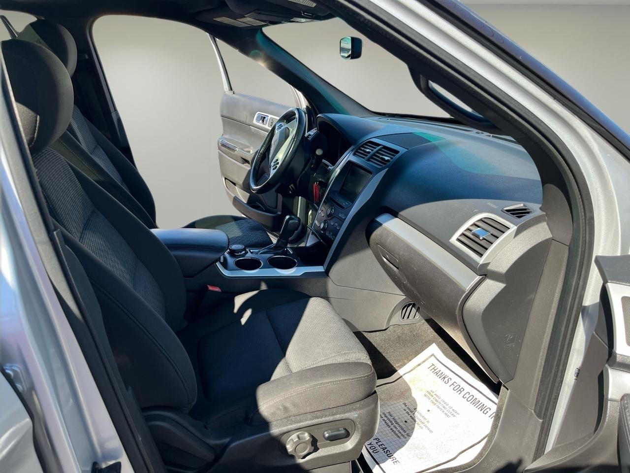 Ford Explorer 4WD 4dr XLT 2013