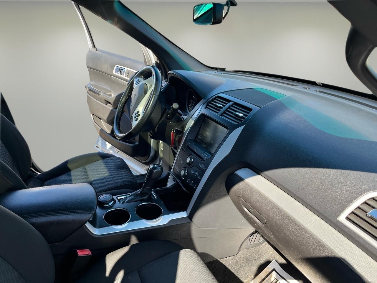 Ford Explorer 4WD 4dr XLT 2013