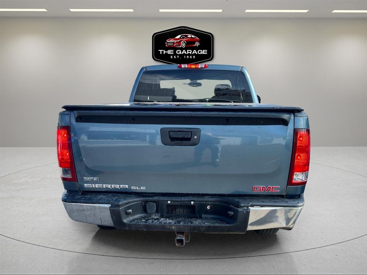 GMC Sierra 1500 4WD Ext Cab 143.5" SLE 2011
