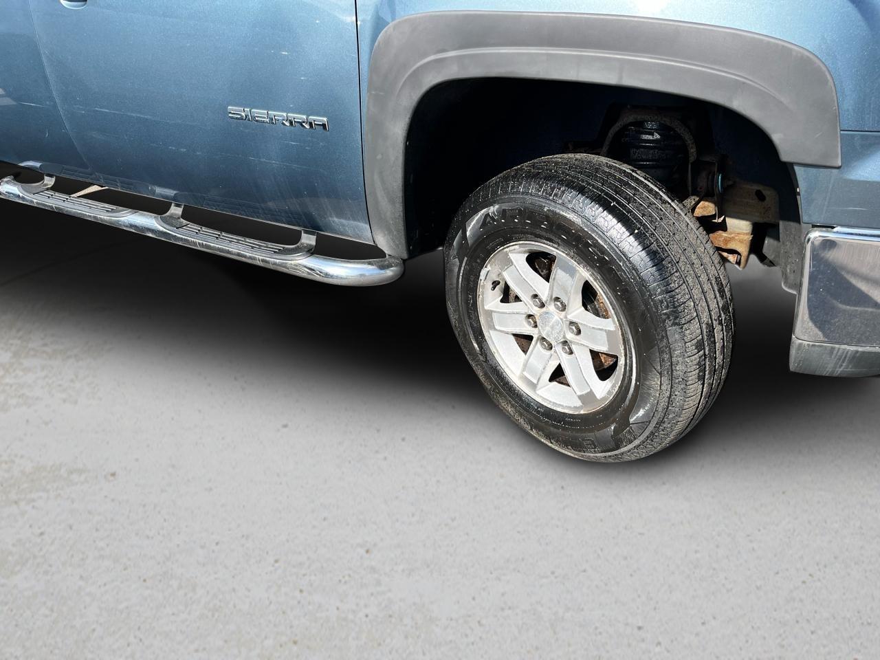 GMC Sierra 1500 4WD Ext Cab 143.5" SLE 2011