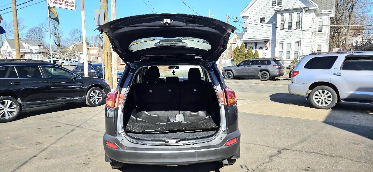 Toyota RAV4 AWD 4dr XLE (Natl) 2014