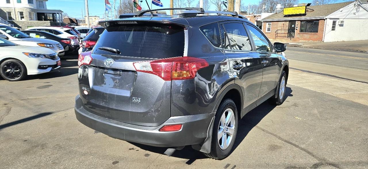 Toyota RAV4 AWD 4dr XLE (Natl) 2014