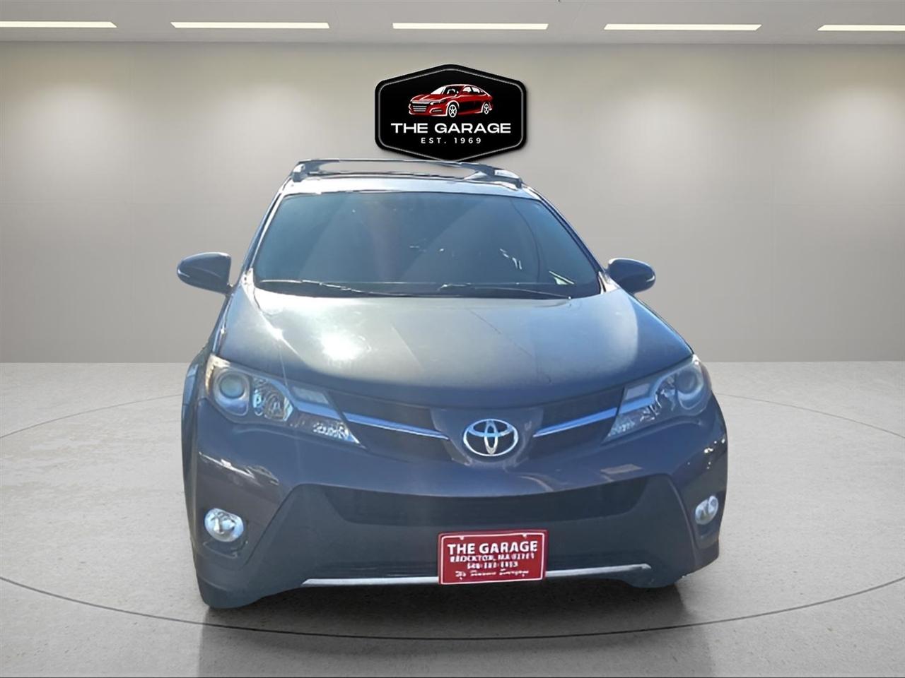 Toyota RAV4 AWD 4dr XLE (Natl) 2014
