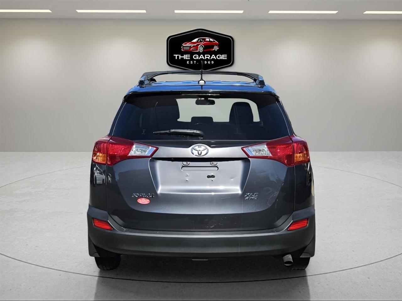 Toyota RAV4 AWD 4dr XLE (Natl) 2014