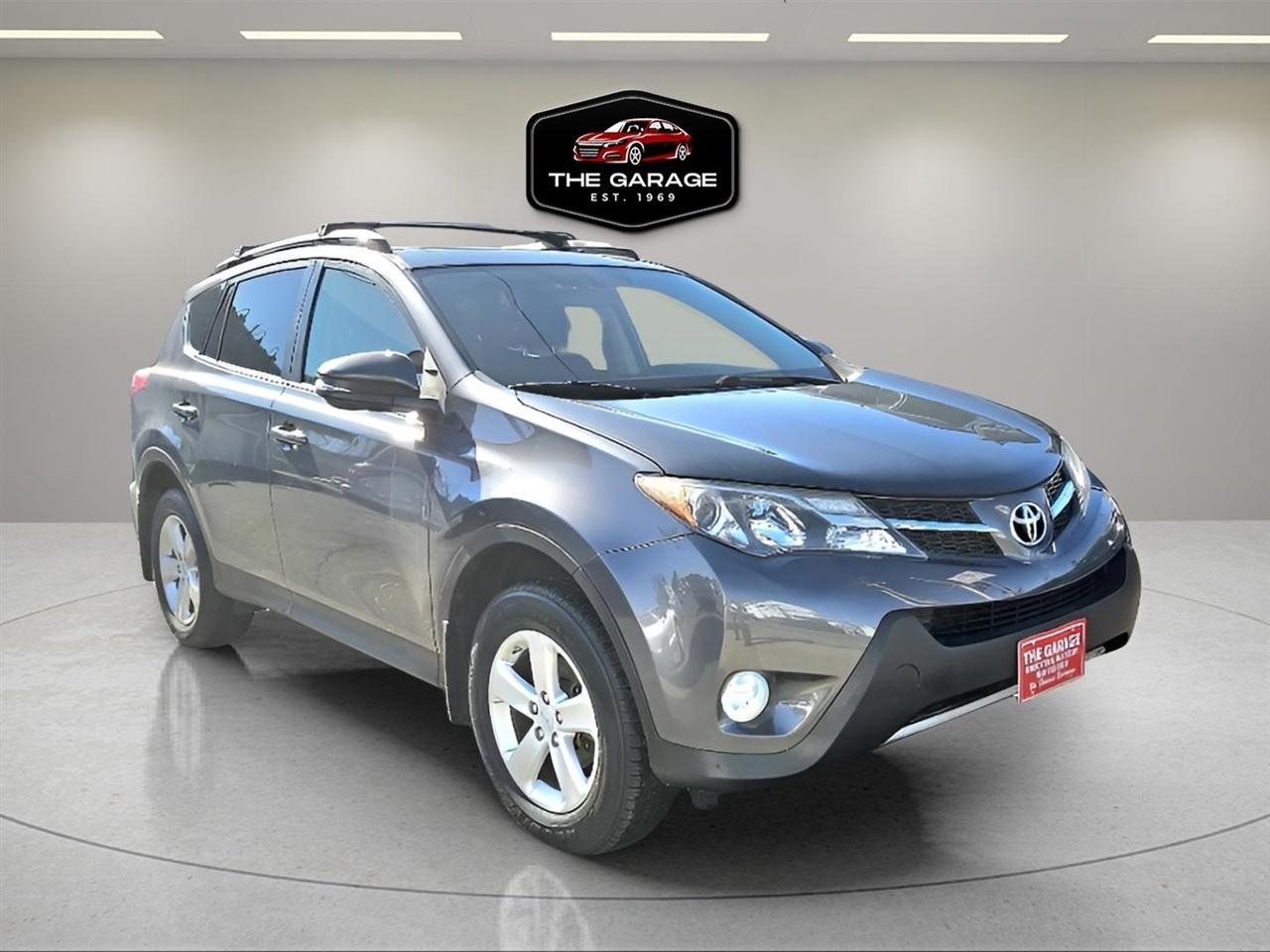 Toyota RAV4 AWD 4dr XLE (Natl) 2014