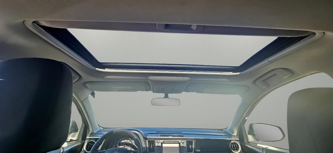 Toyota RAV4 AWD 4dr XLE (Natl) 2014