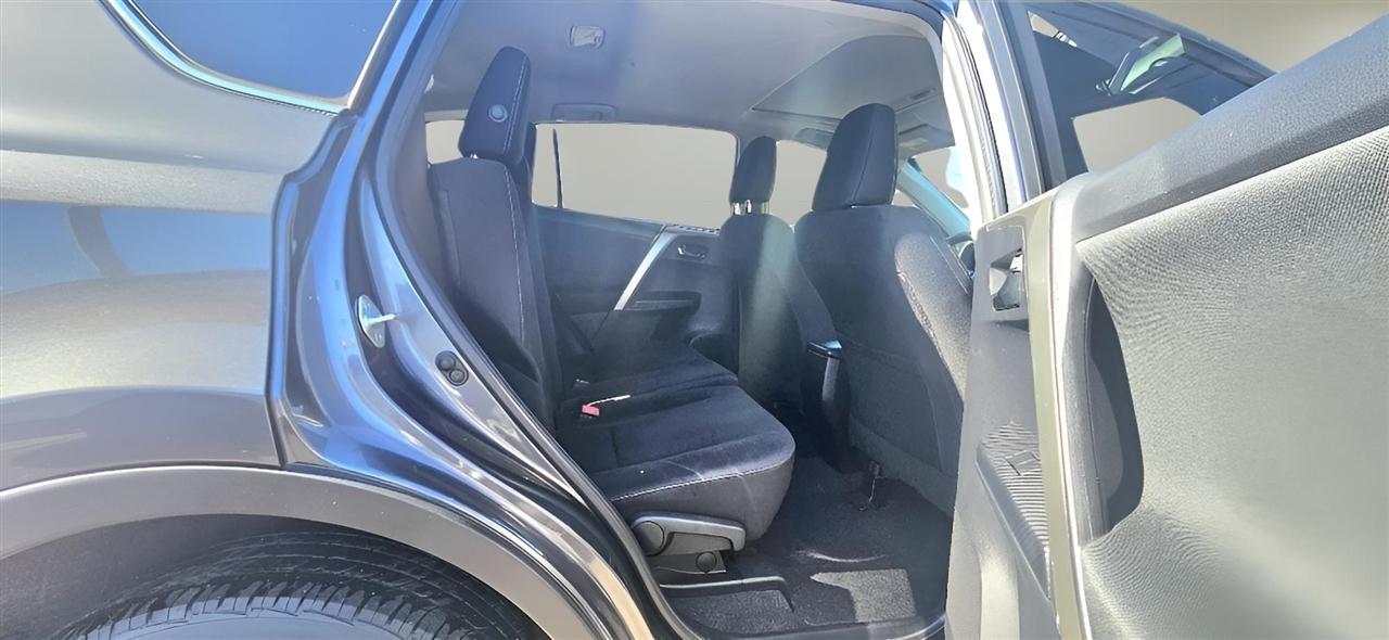 Toyota RAV4 AWD 4dr XLE (Natl) 2014