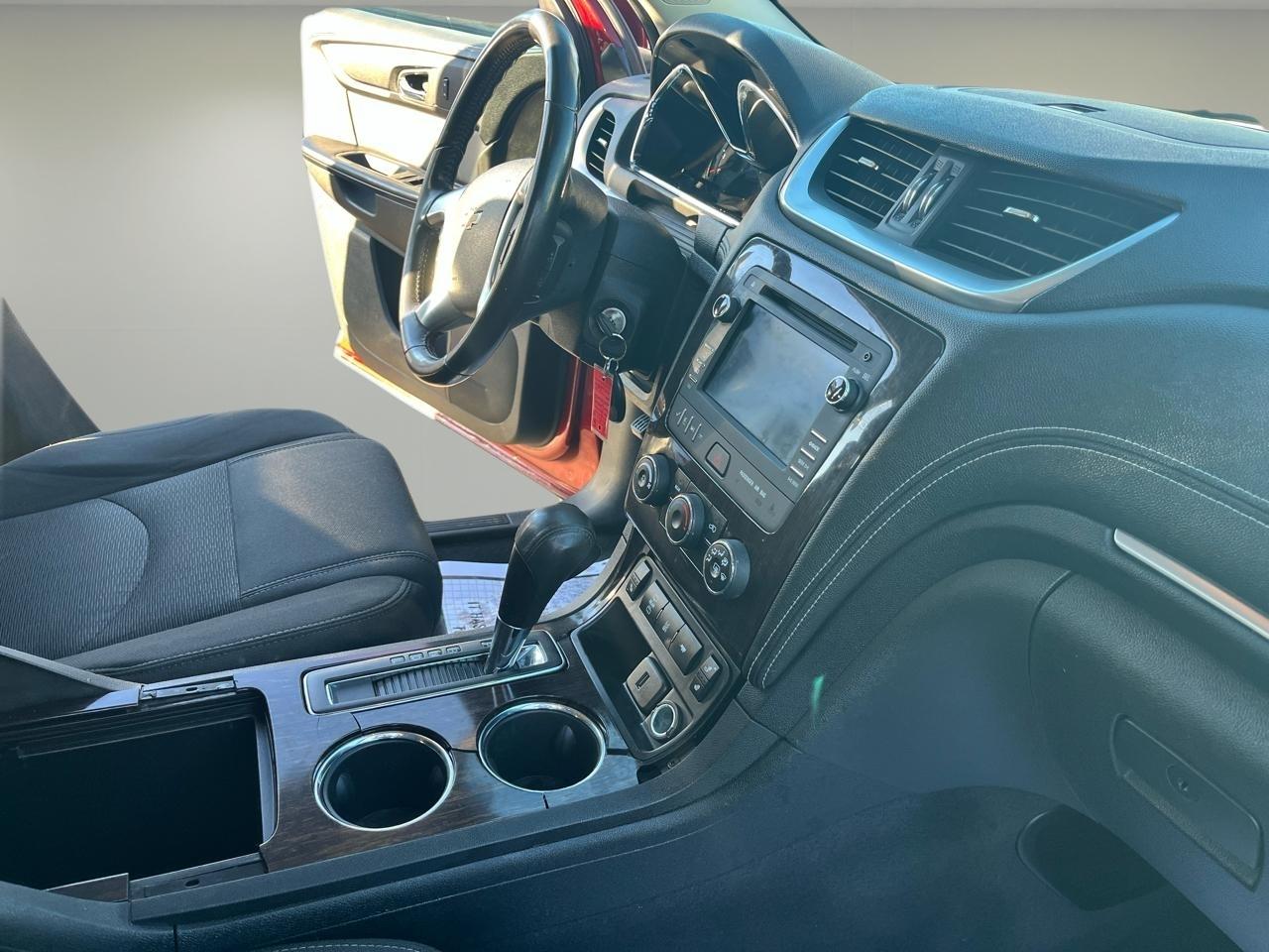 Chevrolet Traverse 4dr LT w/1LT 2016