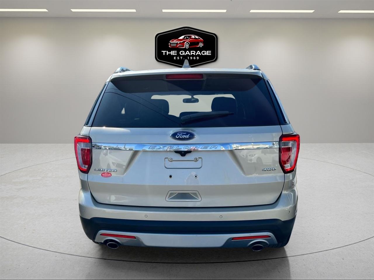 Ford Explorer Limited 4WD 2017