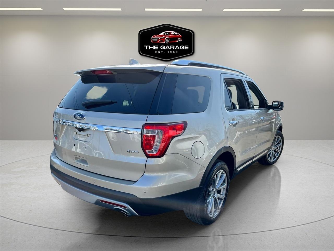 Ford Explorer Limited 4WD 2017